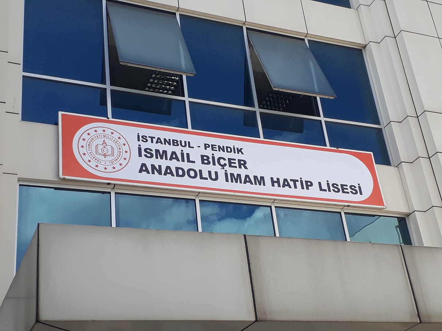 Anadolu Lisesi Tabelası